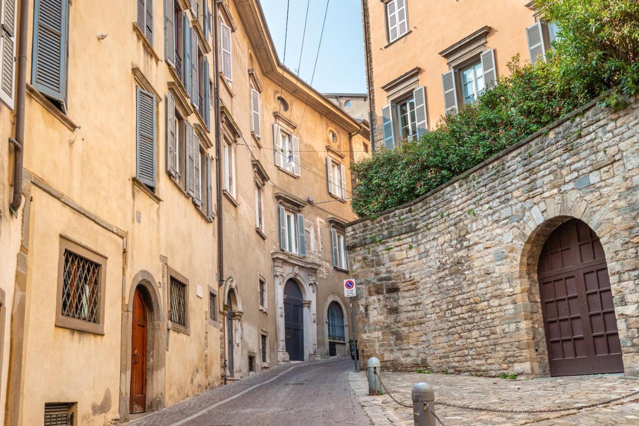 Classic Chic - Città Alta Bergamo Esterno foto