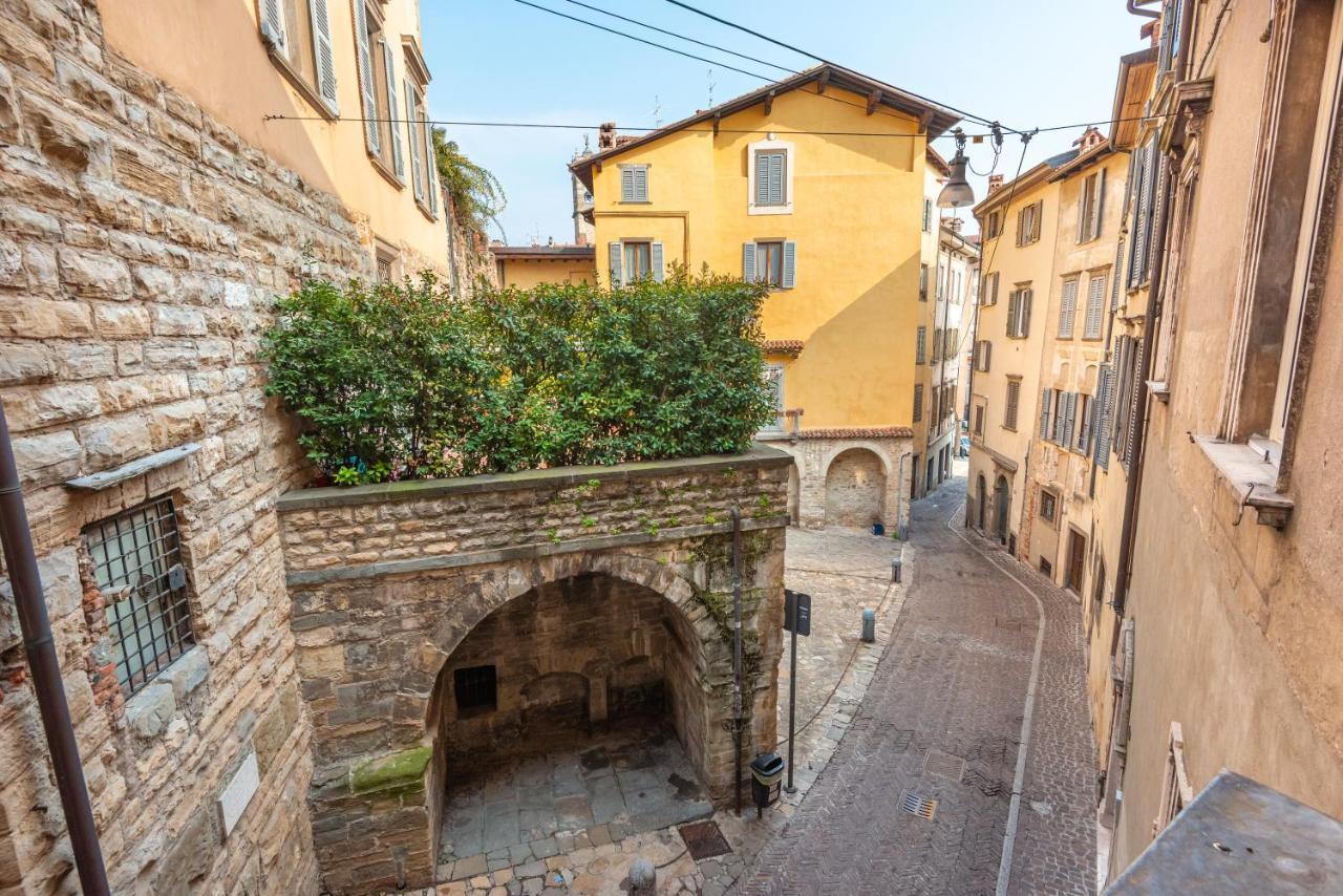 Classic Chic - Città Alta Bergamo Esterno foto